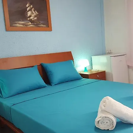 B&d 1 Apartment *